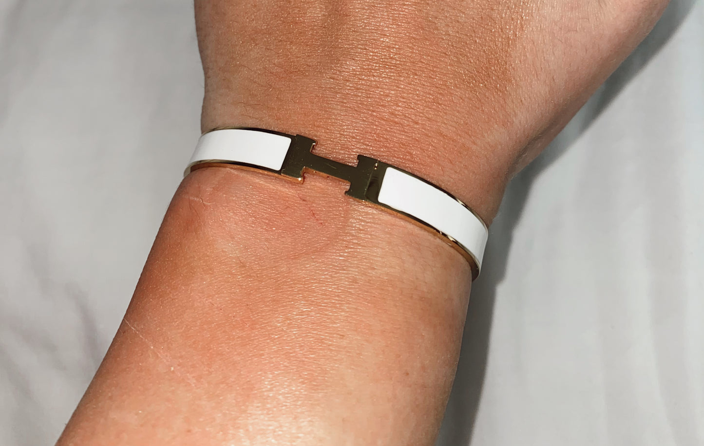 Small H Bracelet - White